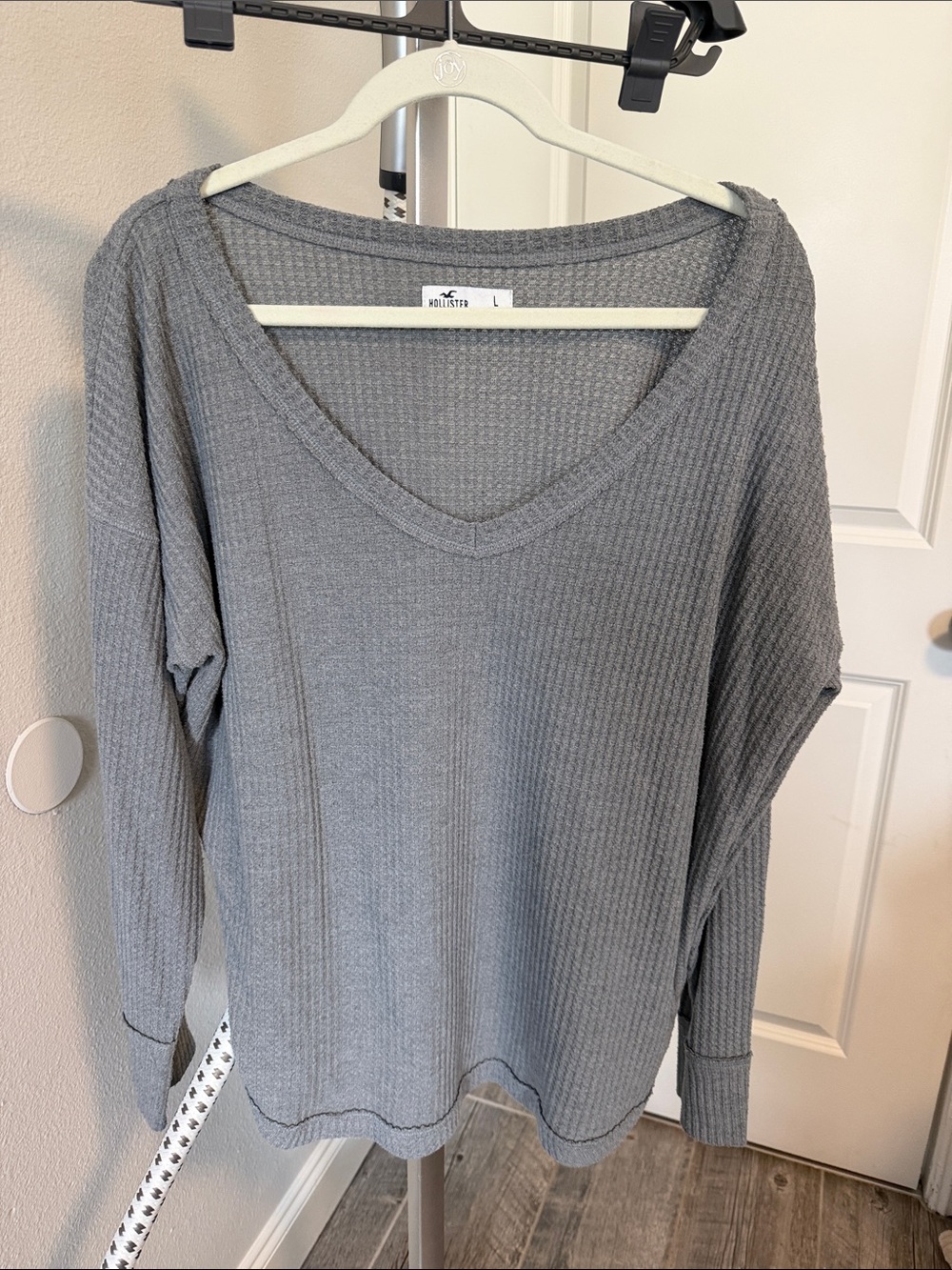 Hollister Gray Waffle-Knit V-Neck Pullover